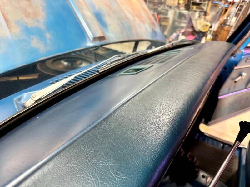 1970 Dodge D200 Adventurer Pickup