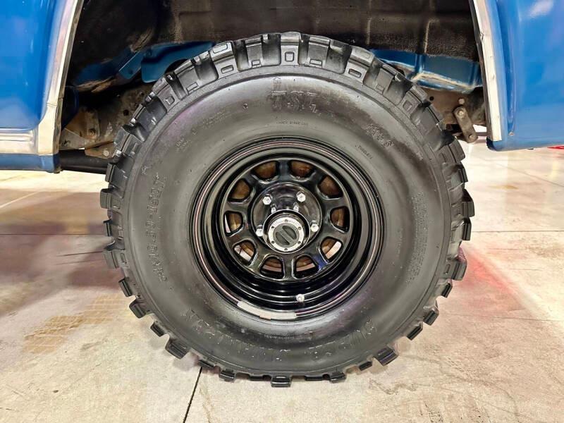 1970 Dodge D200 Adventurer Pickup
