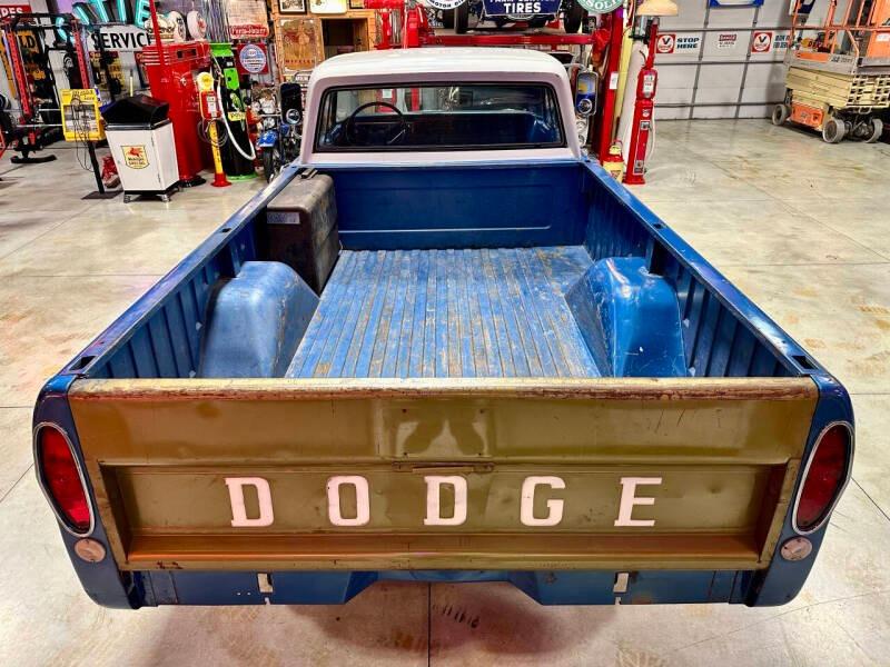 1970 Dodge D200 Adventurer Pickup