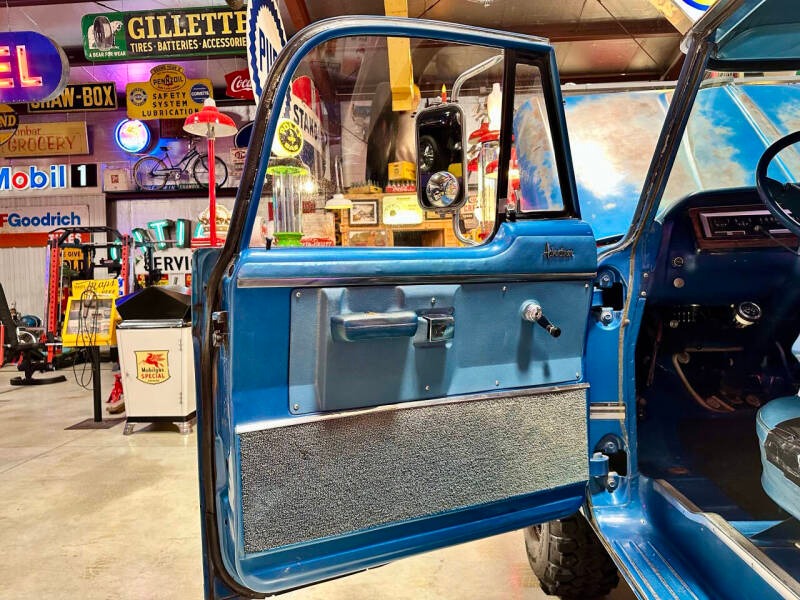 1970 Dodge D200 Pickup