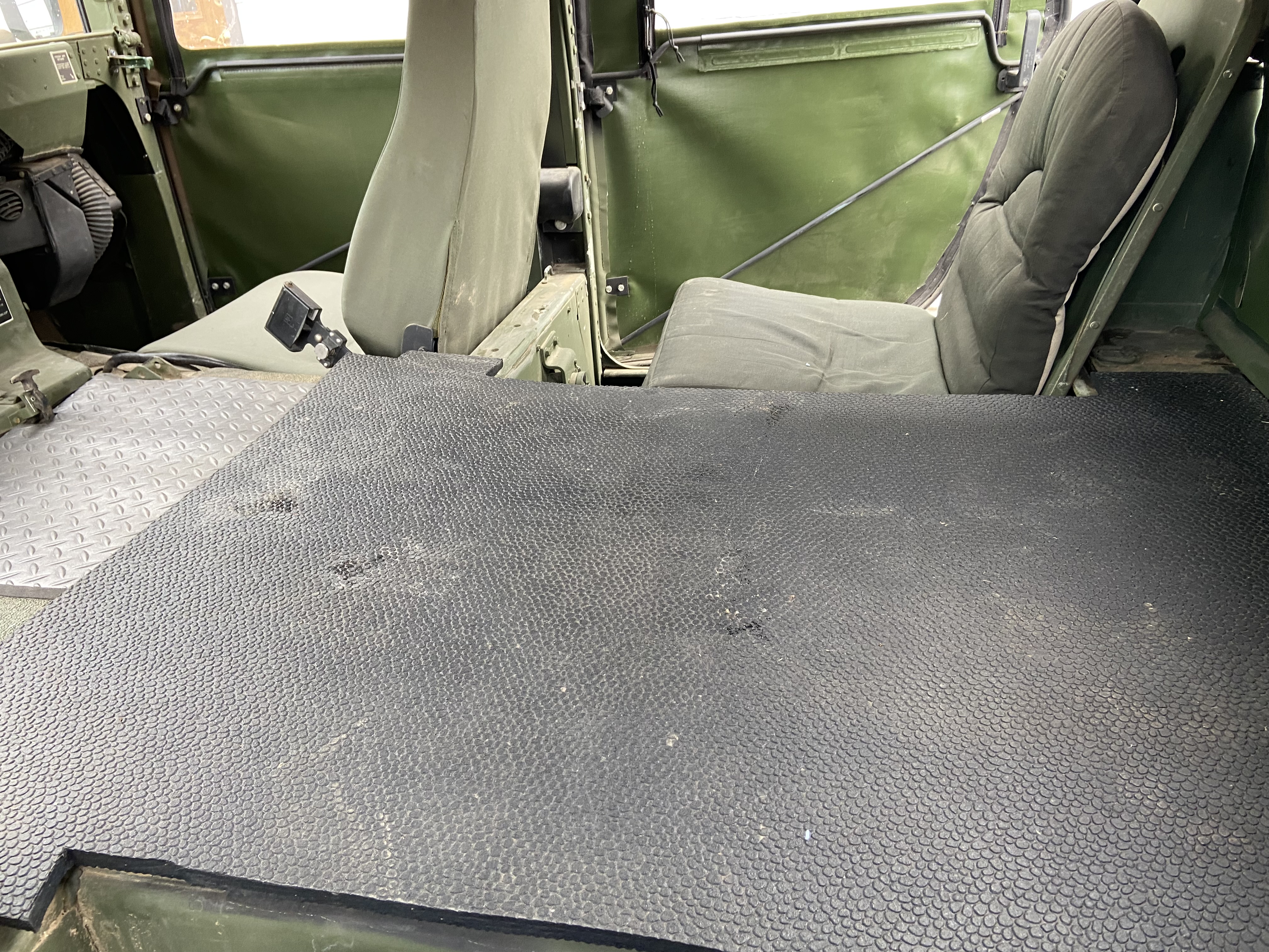 2004 AM General HMMWV M1097A2