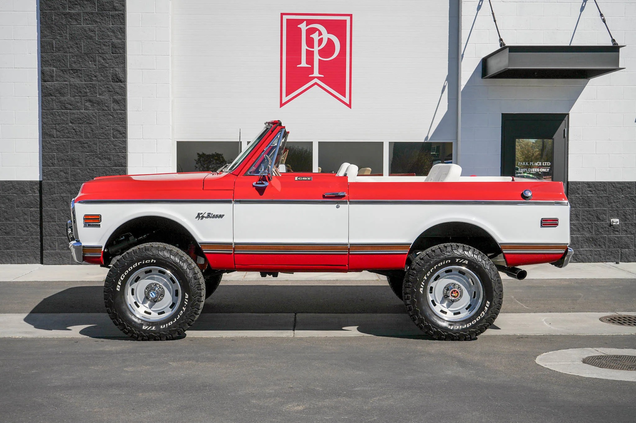 LS2-Powered 1971 Chevrolet K5 Blazer