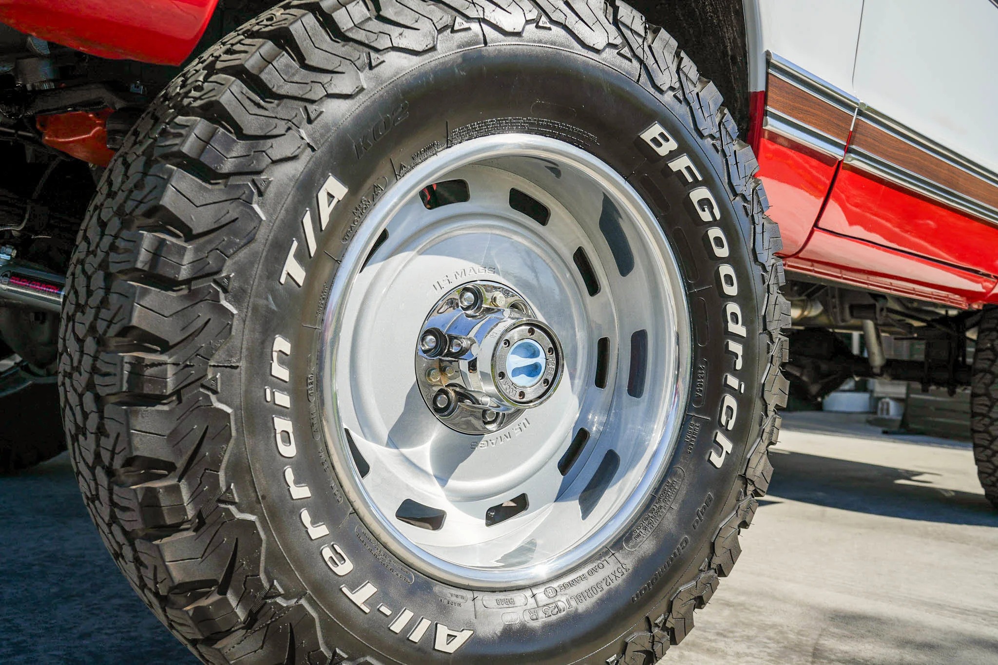 LS2-Powered 1971 Chevrolet K5 Blazer - 2