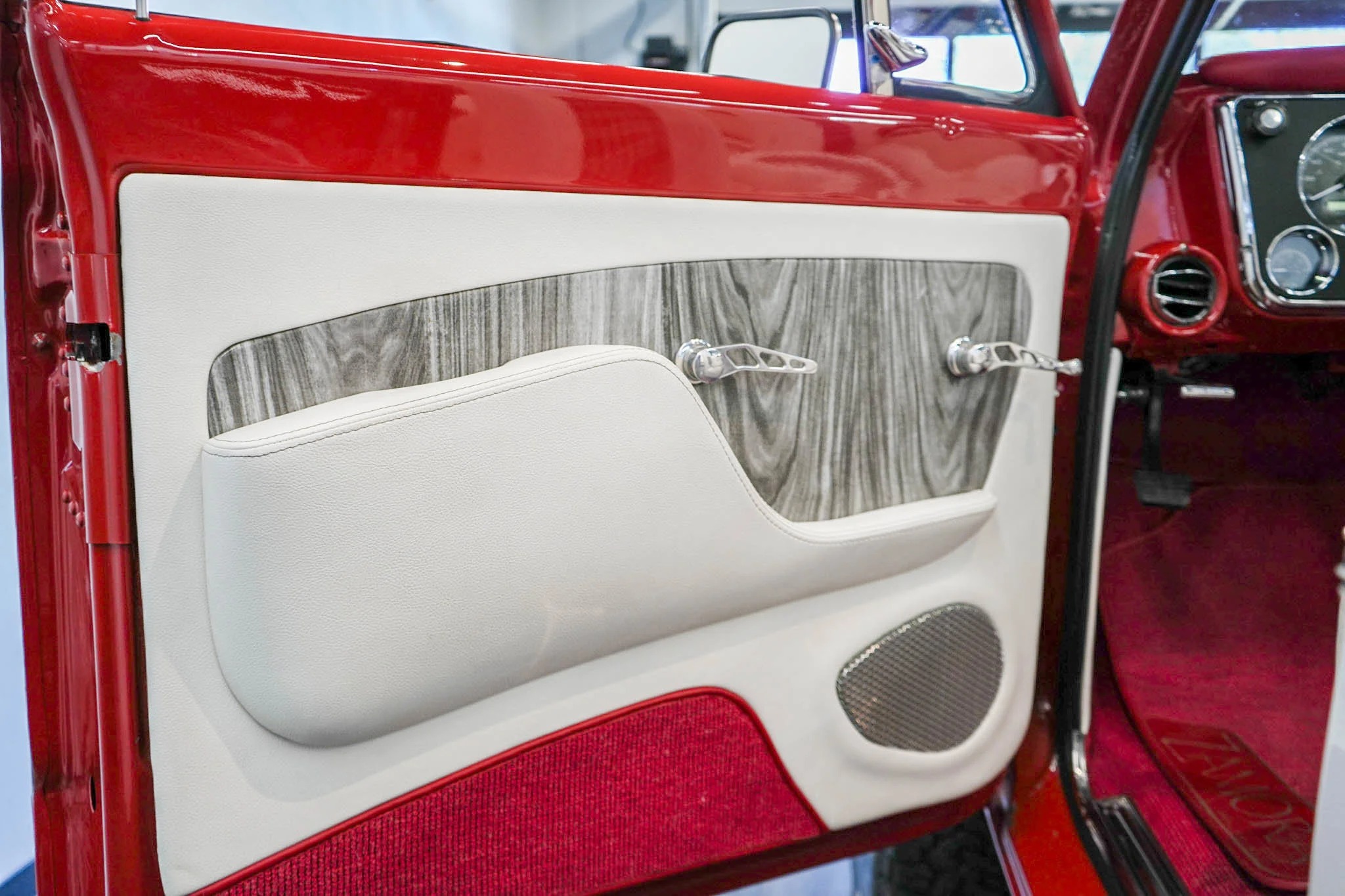 LS2-Powered 1971 Chevrolet K5 Blazer