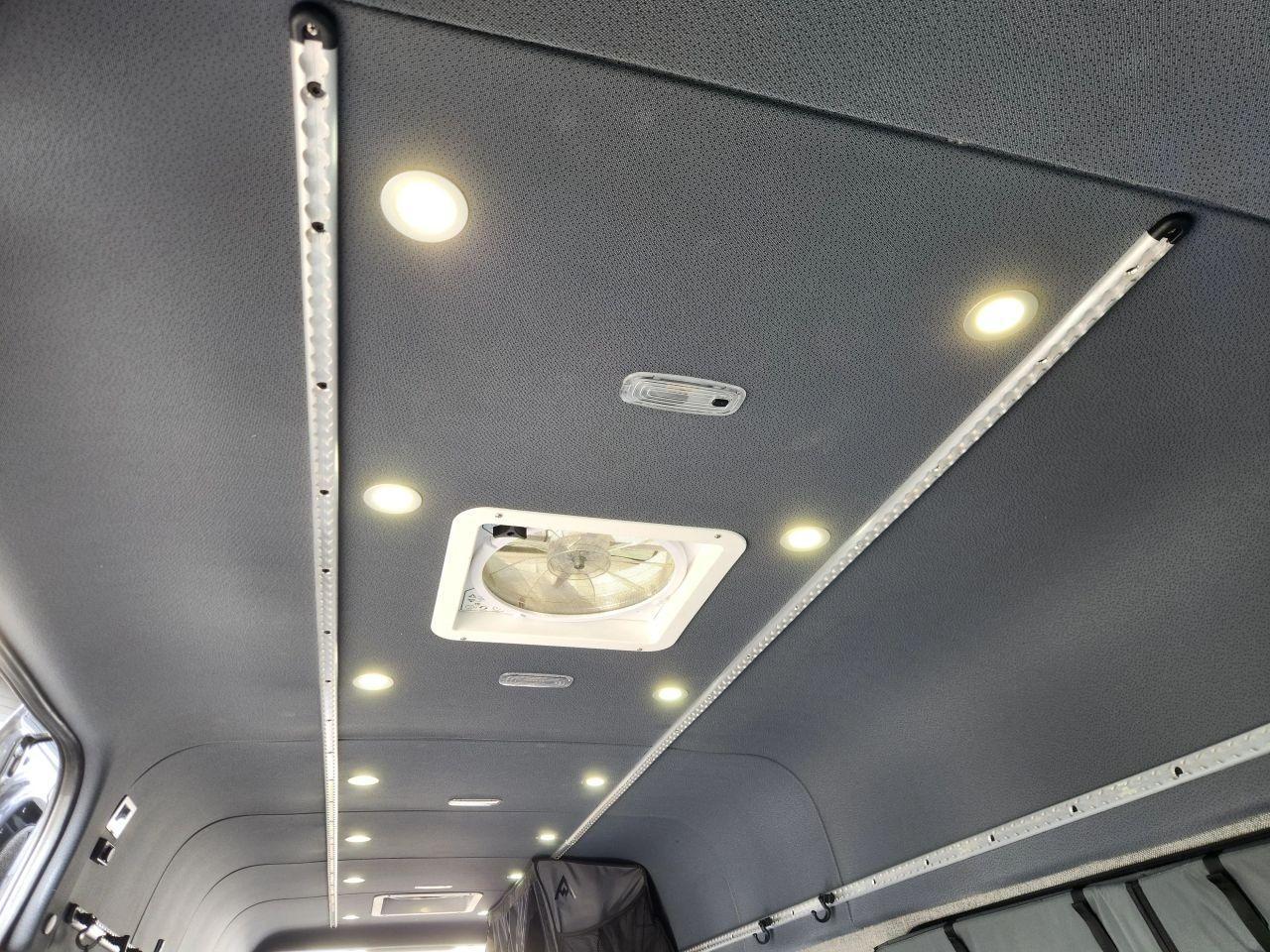 2022 Mercedes-Benz Sprinter 2500 Camper