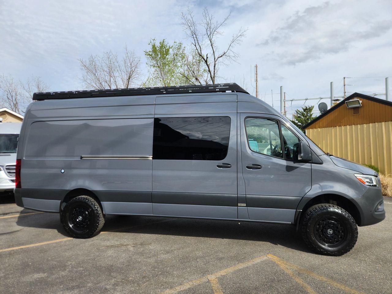 2022 Mercedes-Benz Sprinter 2500 Camper - 3