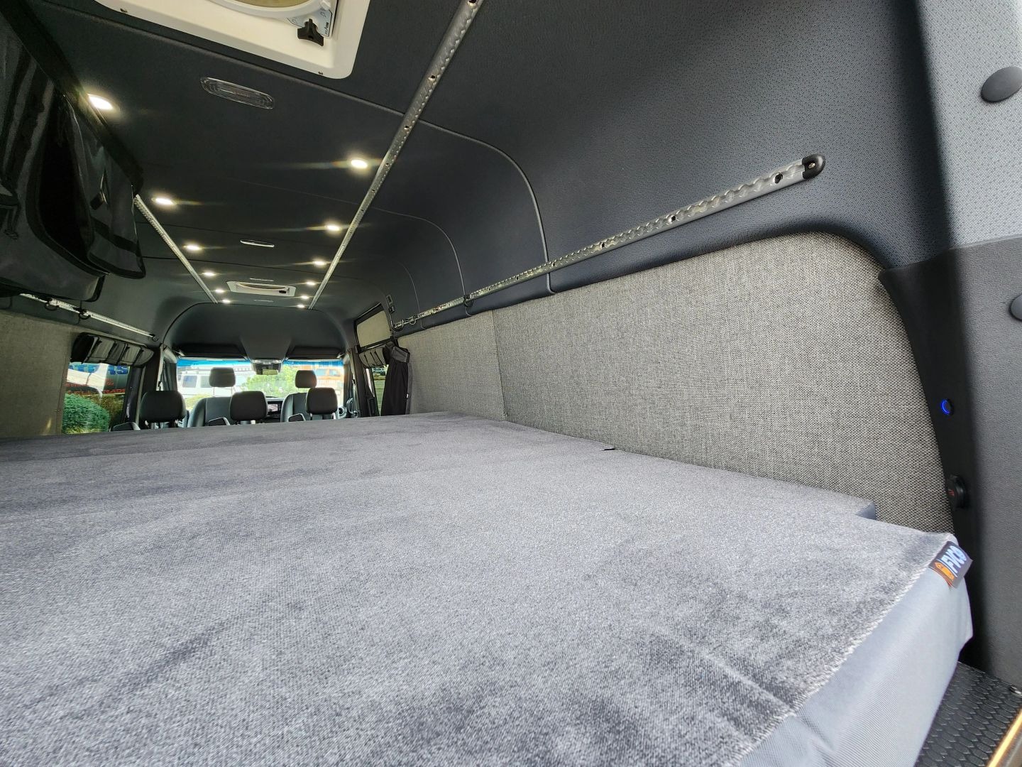 2022 Mercedes-Benz Sprinter 2500