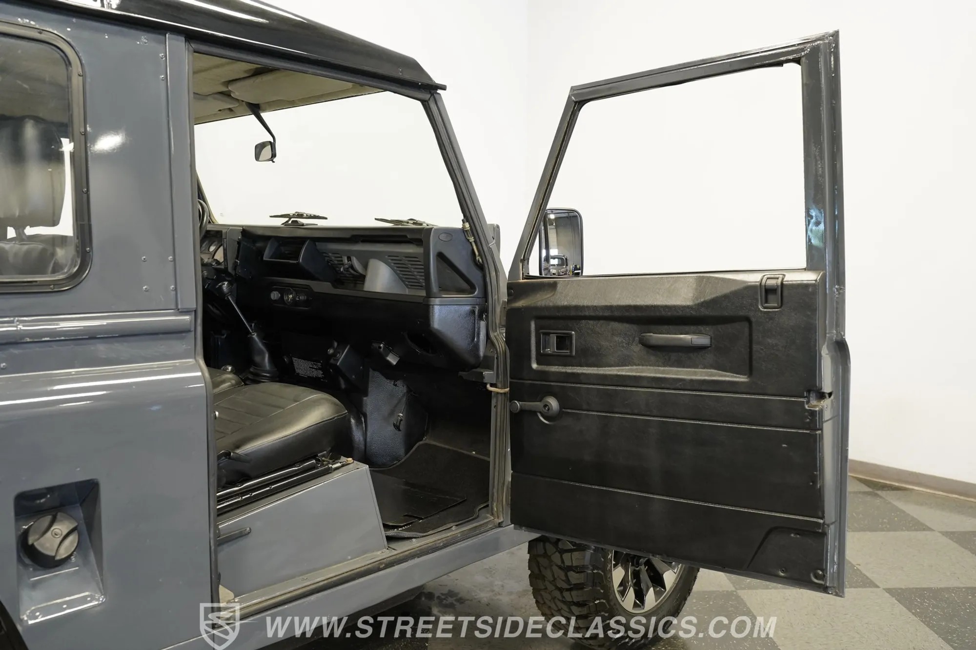 1987 Land Rover Defender 90