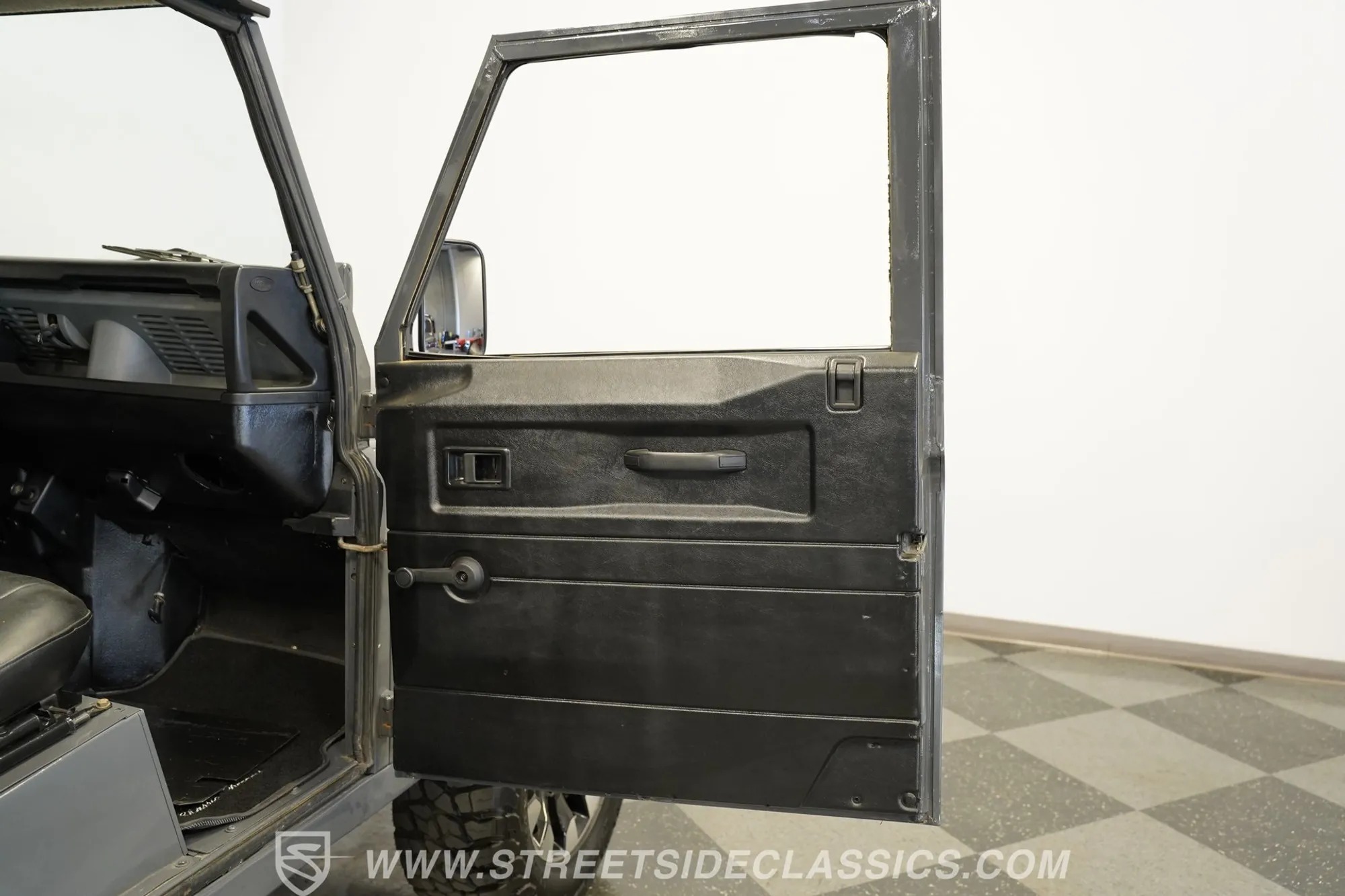 1987 Land Rover Defender 90