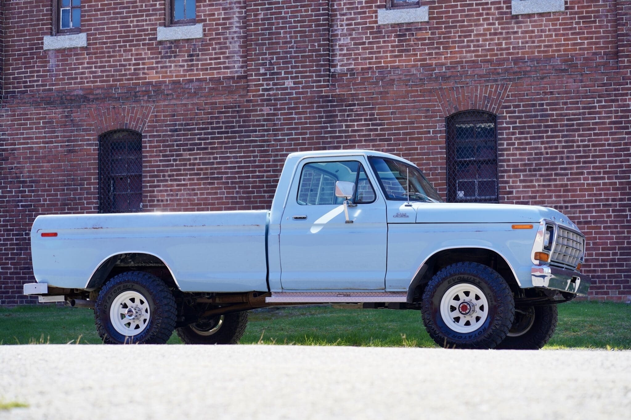 1979 Ford F-350 Custom 4×4 - 3