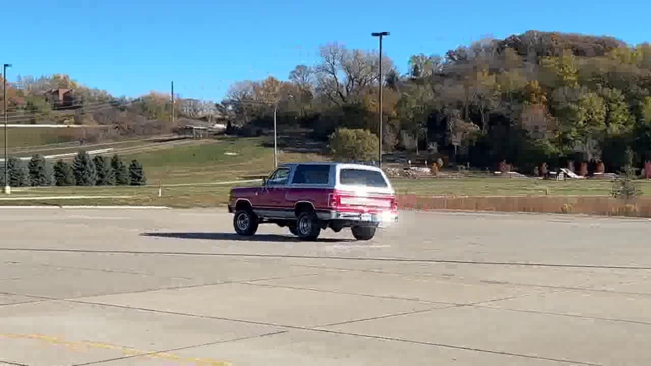 1984 Dodge Ramcharger Royal SE