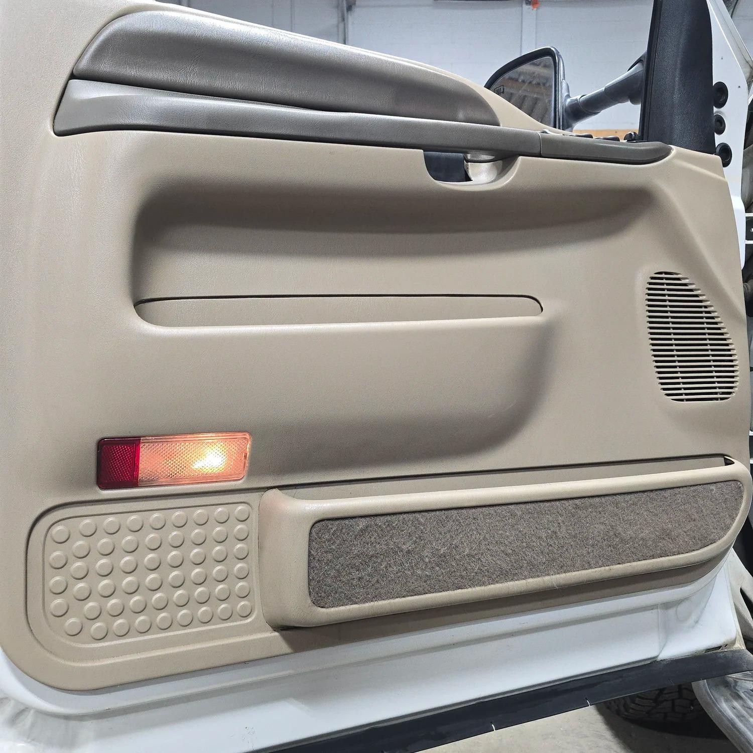2000 Ford Excursion XLT