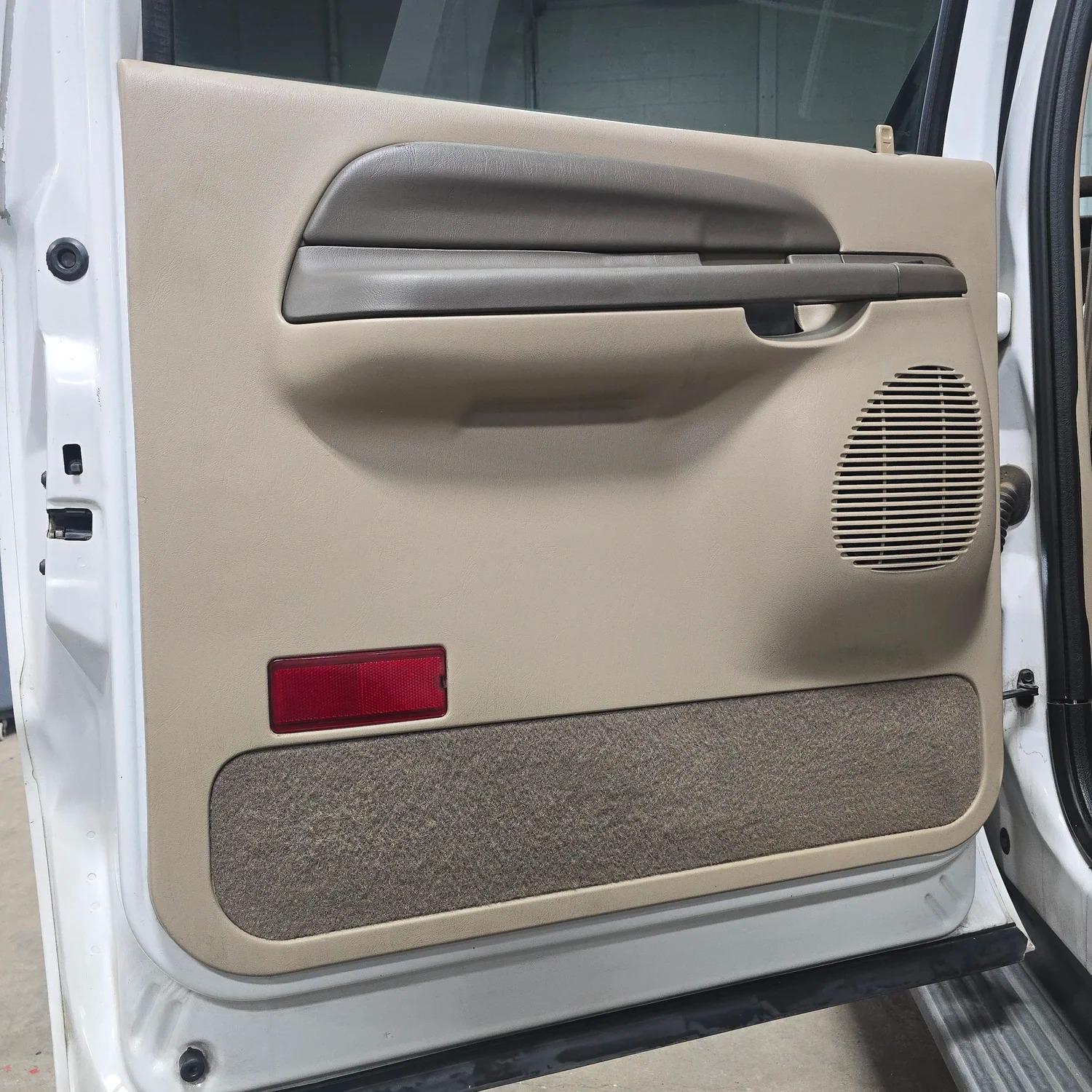2000 Ford Excursion XLT