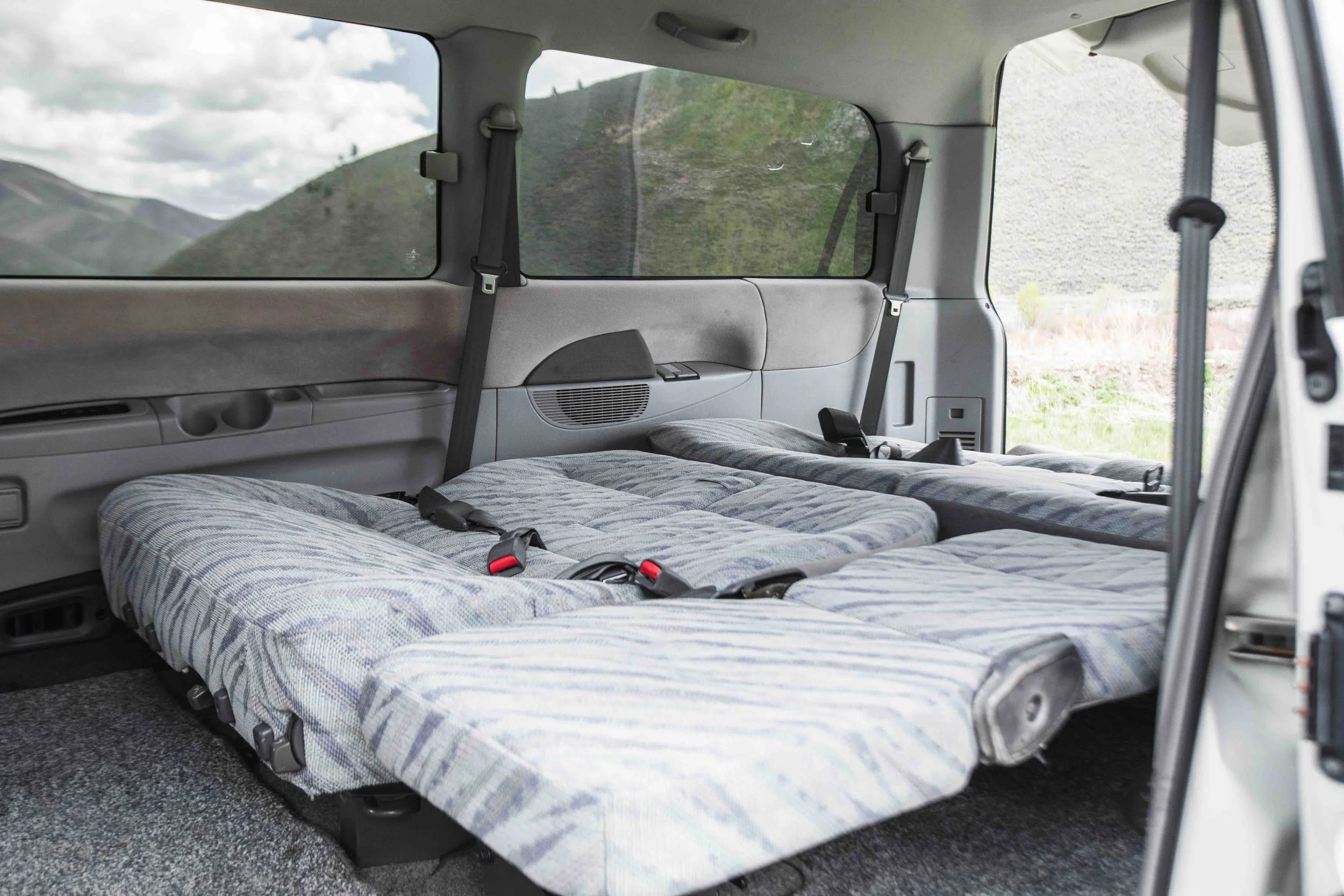 1998 Mitsubishi Delica L400 Space Gear XR Active Field