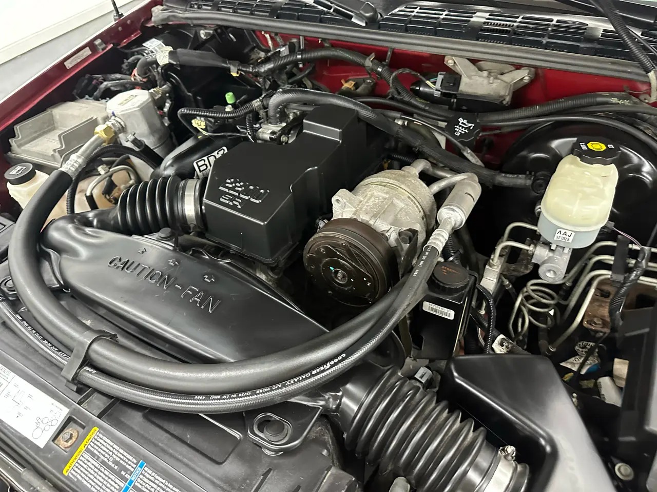 2003 GMC Sonoma SL 2WD