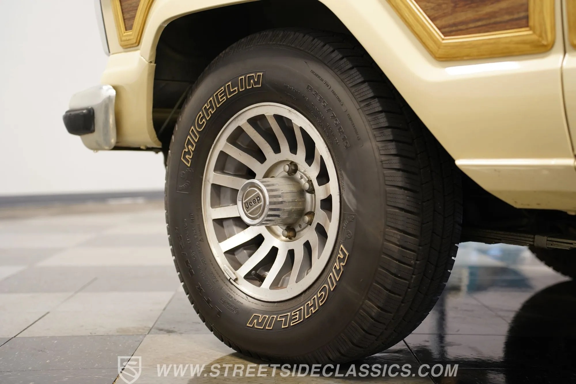1989 Jeep Grand Wagoneer