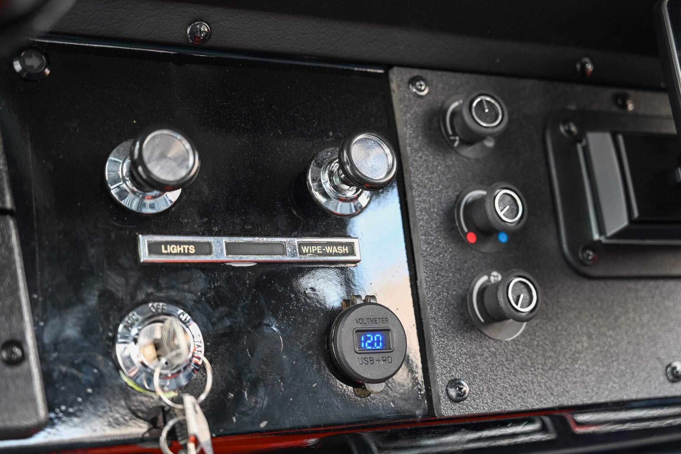 Coyote-Powered 1974 Ford Bronco "The Beast"