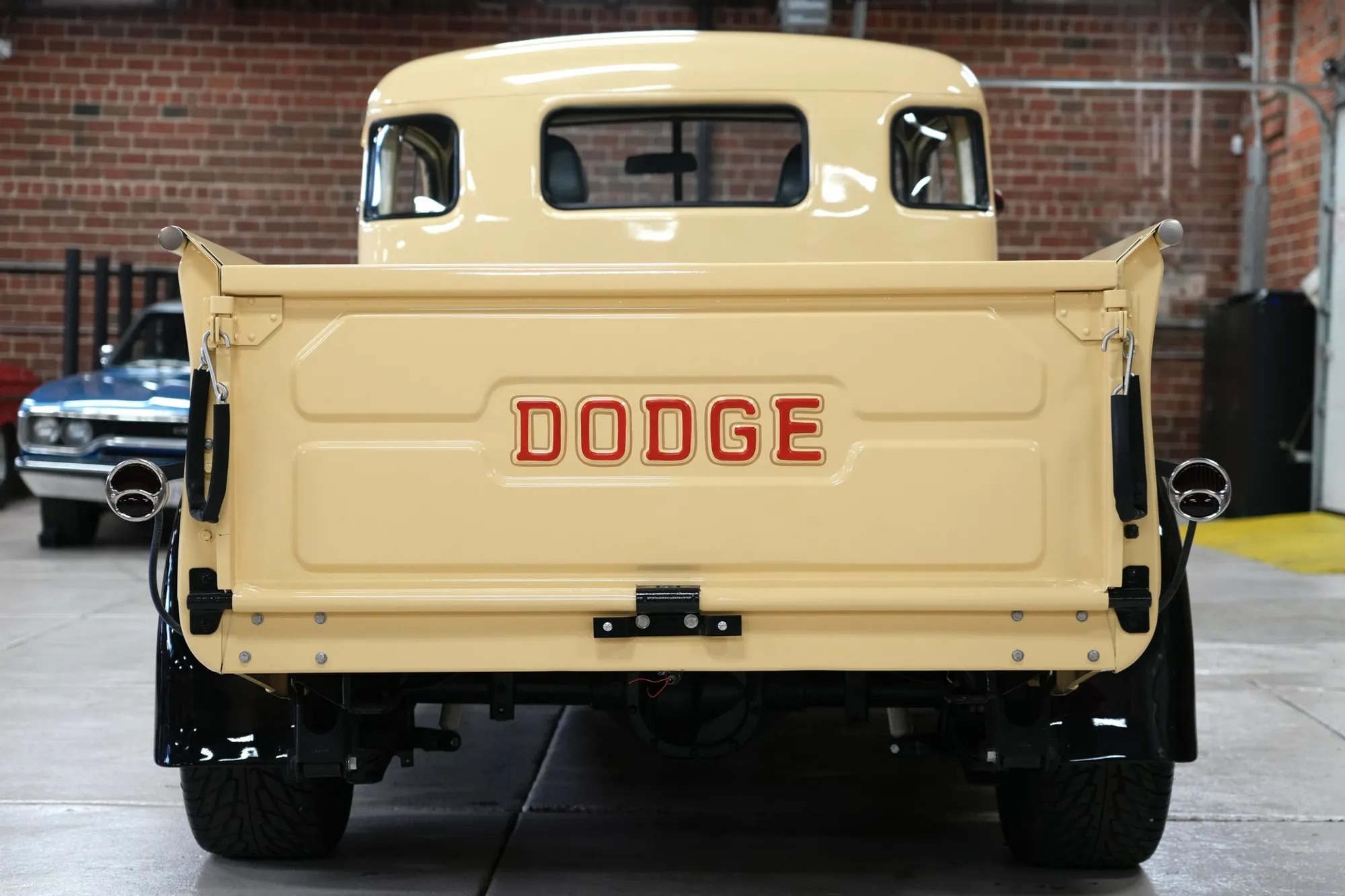 HEMI-Powered 1950 Dodge B-2