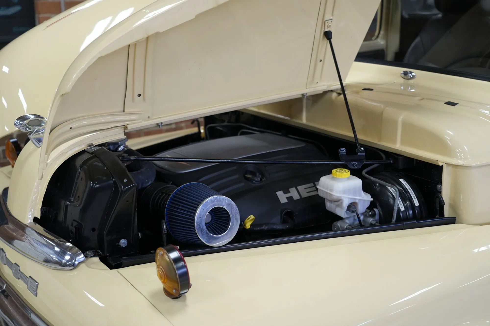 HEMI-Powered 1950 Dodge B-2