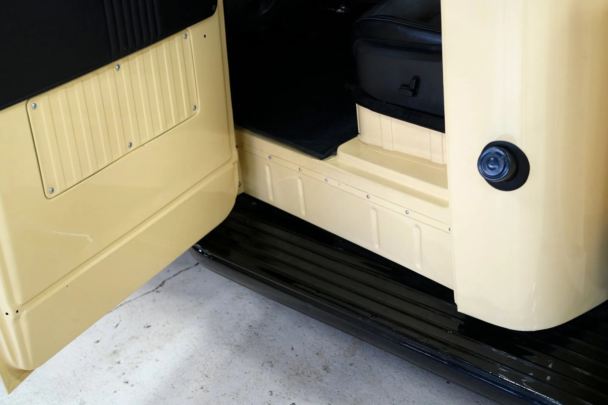 HEMI-Powered 1950 Dodge B-2