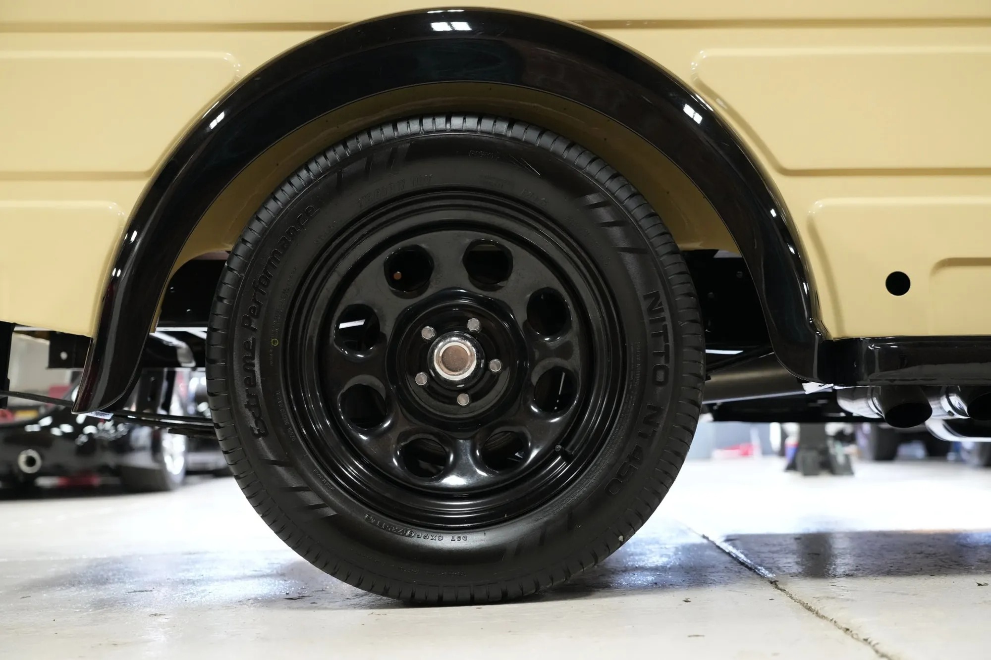 HEMI-Powered 1950 Dodge B-2