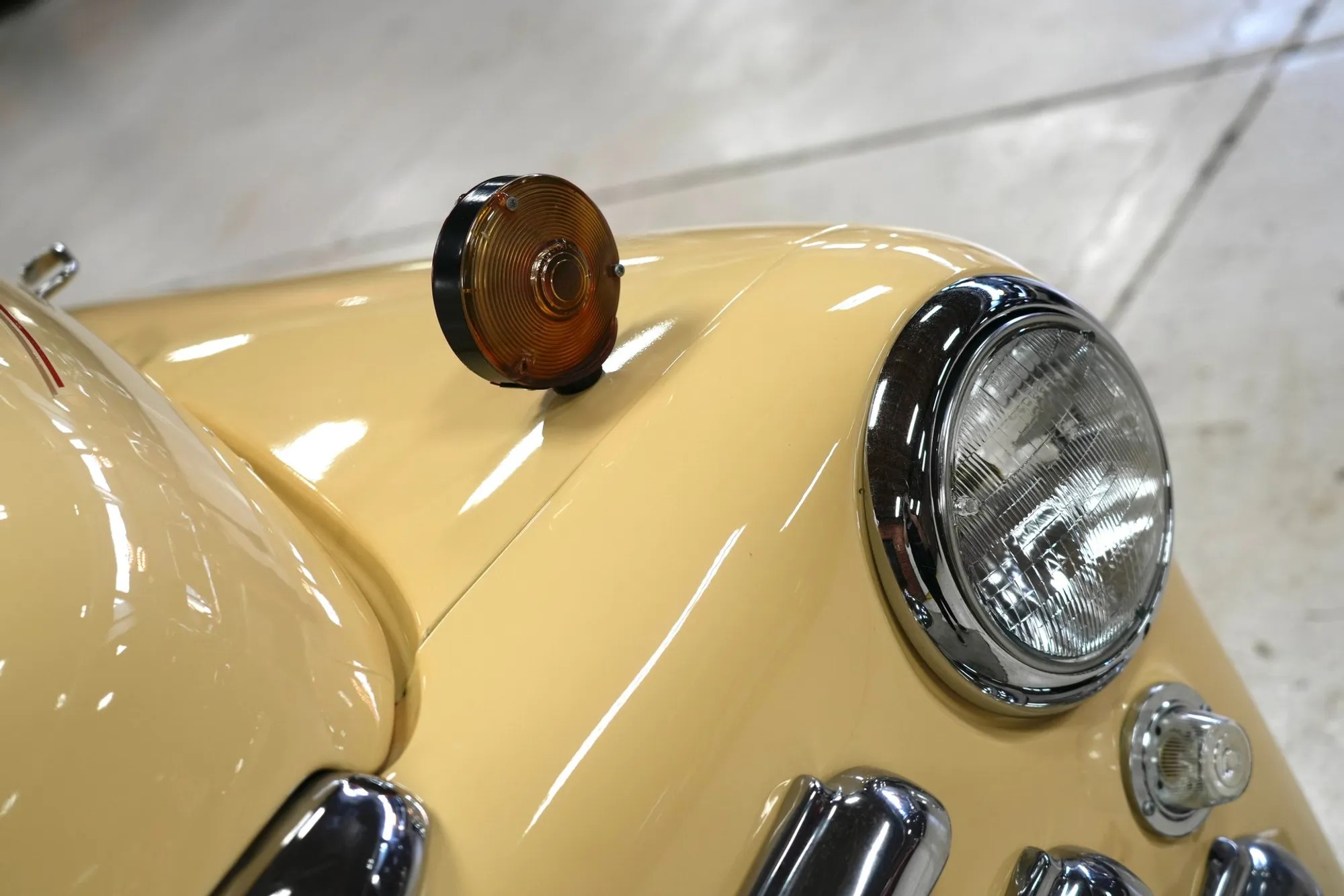 HEMI-Powered 1950 Dodge B-2