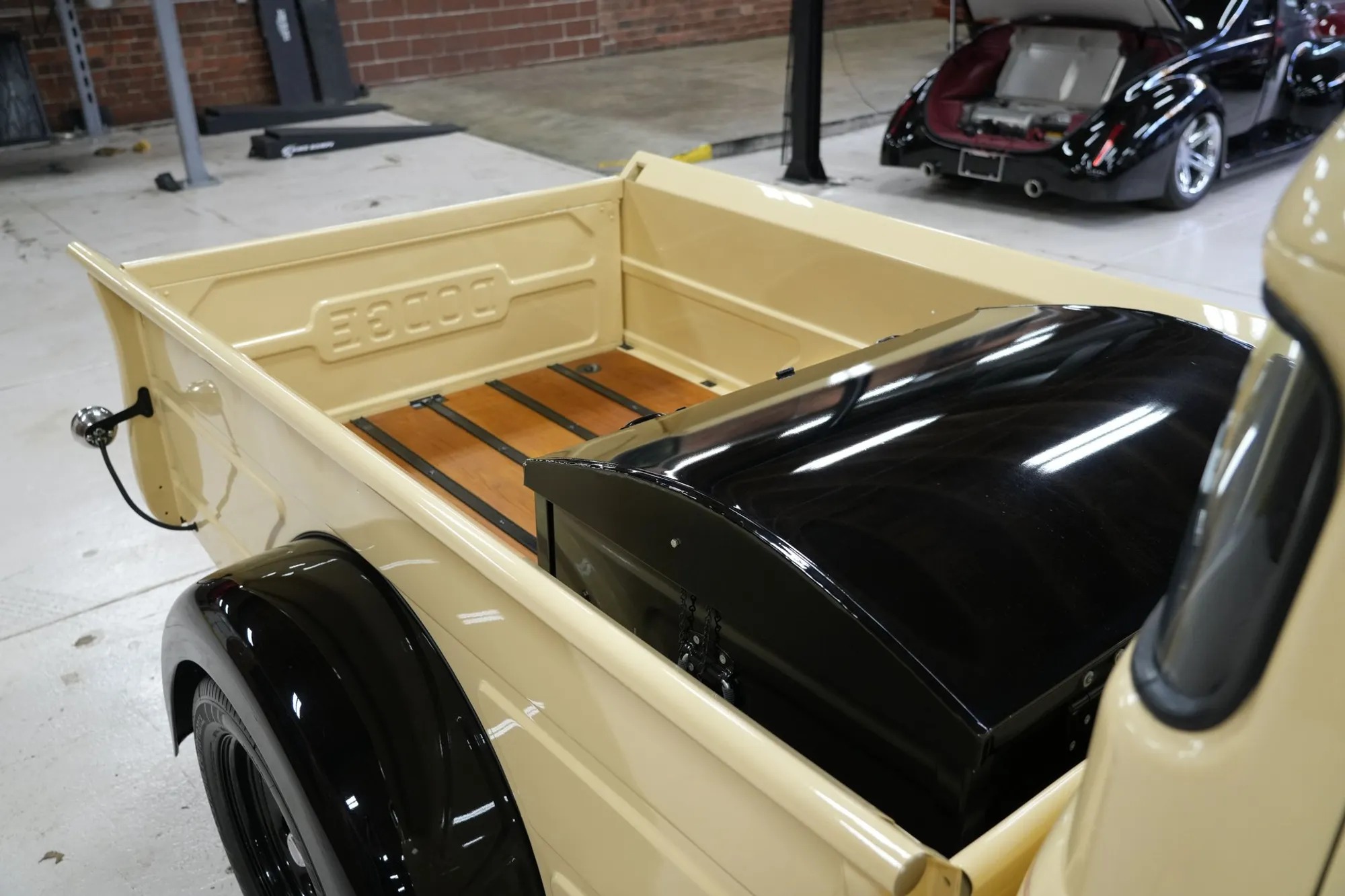 HEMI-Powered 1950 Dodge B-2