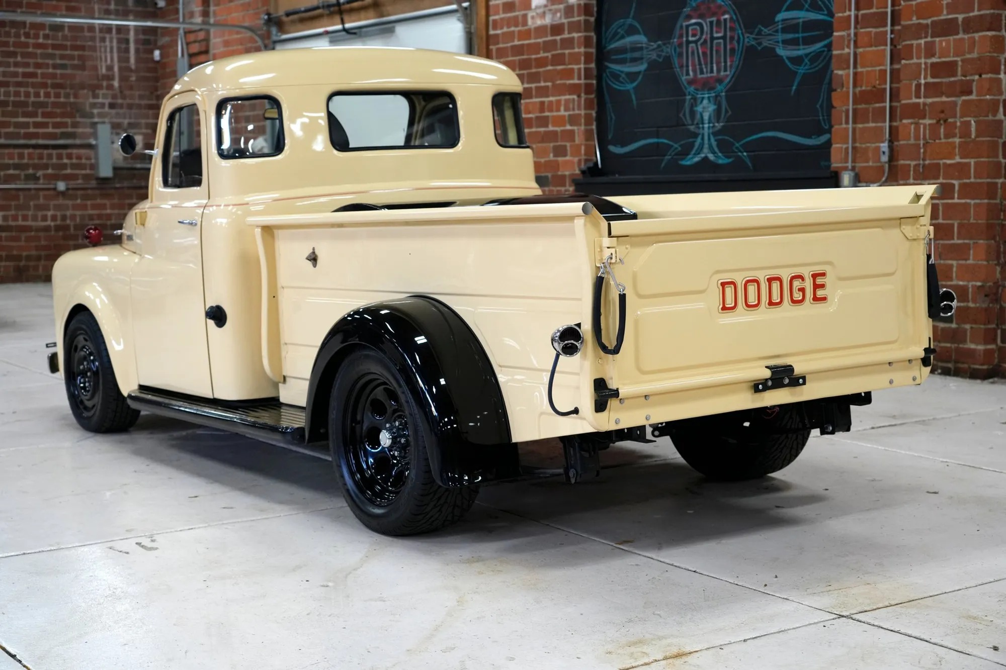 HEMI-Powered 1950 Dodge B-2