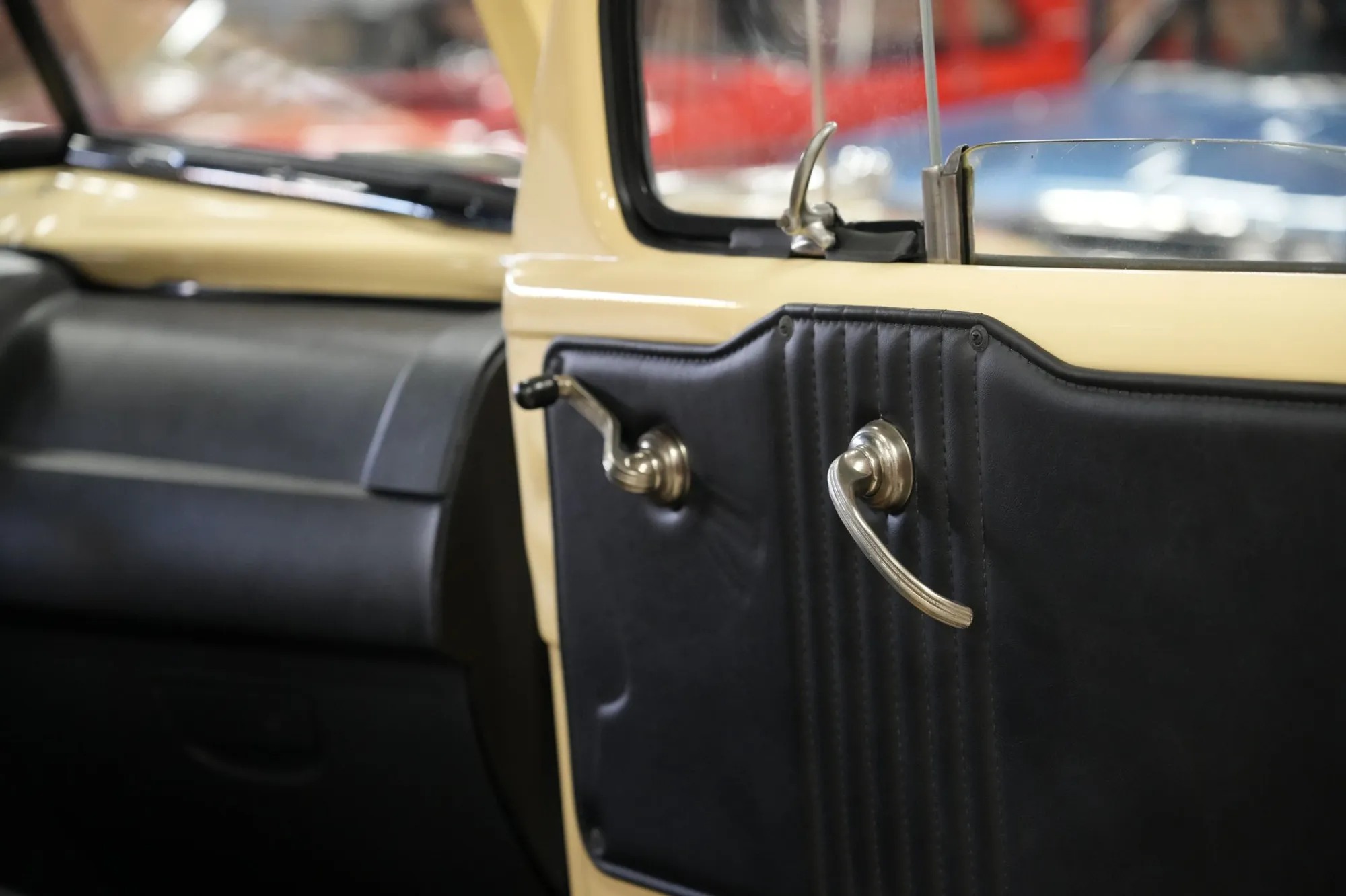 HEMI-Powered 1950 Dodge B-2