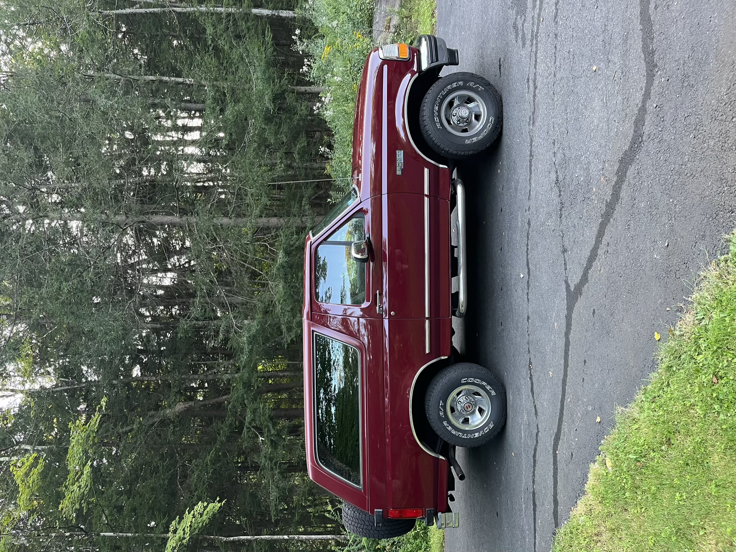 1993 Ford Bronco XLT - 2