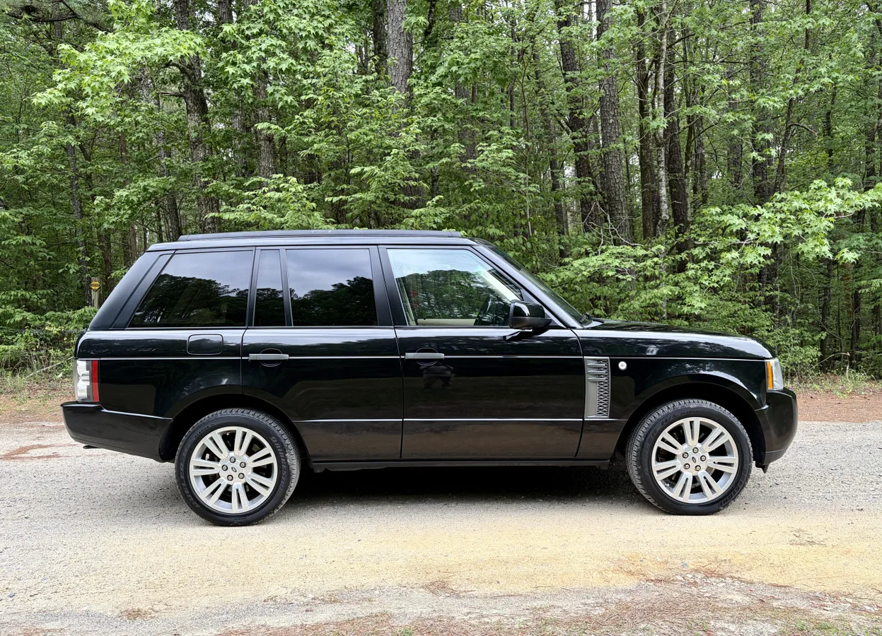 2011 Land Rover Range Rover HSE Luxury