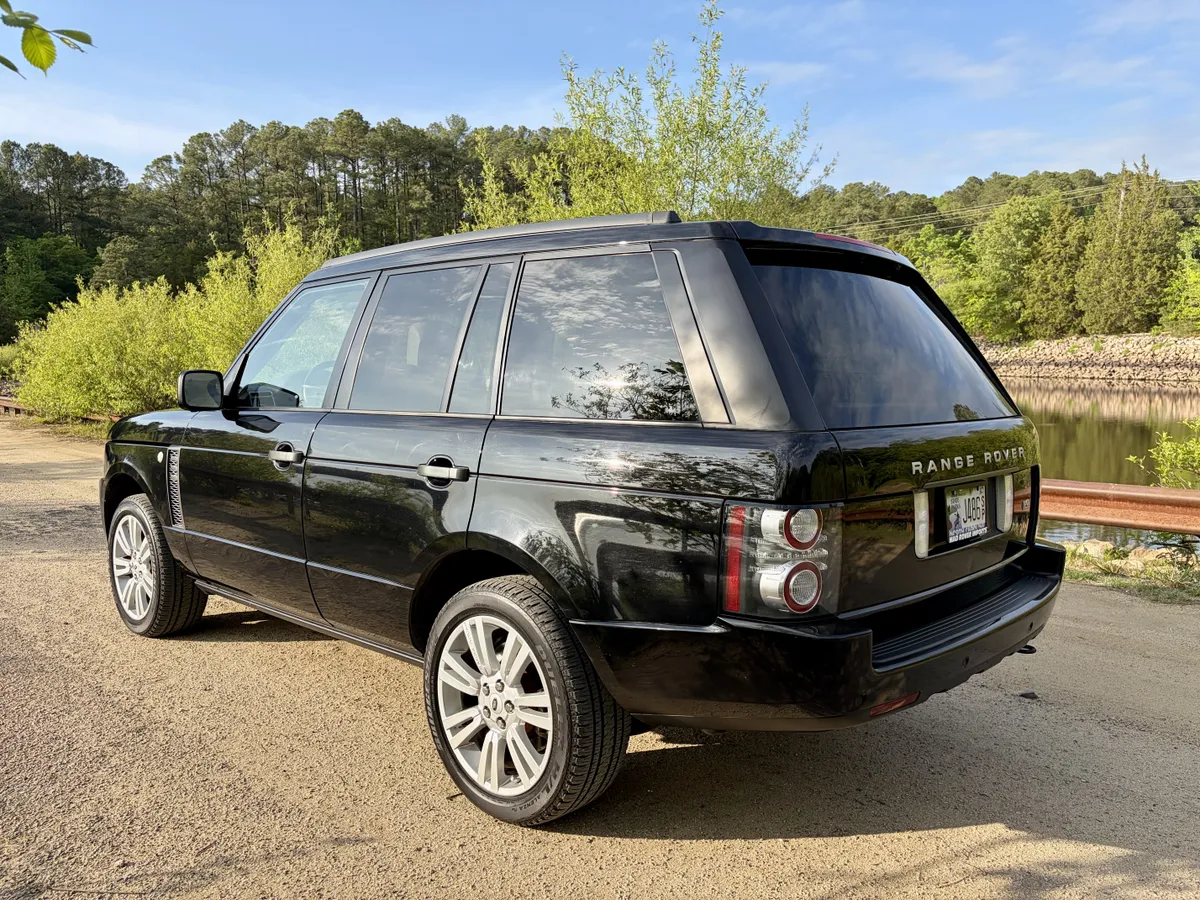 2011 Land Rover Range Rover HSE Luxury