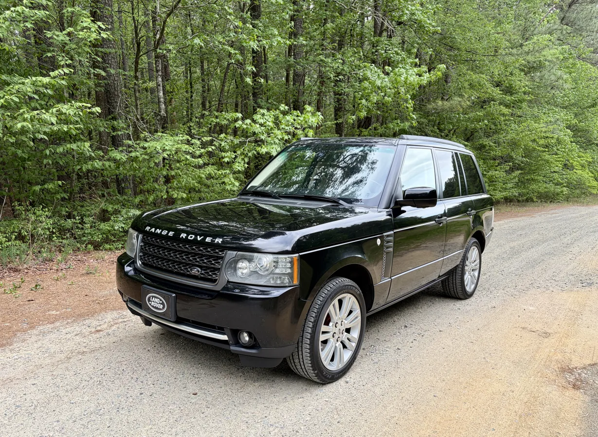 2011 Land Rover Range Rover HSE Luxury - 4