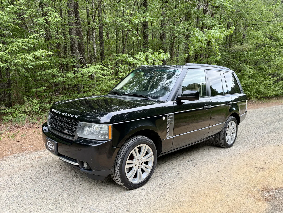2011 Land Rover Range Rover HSE Luxury - 2