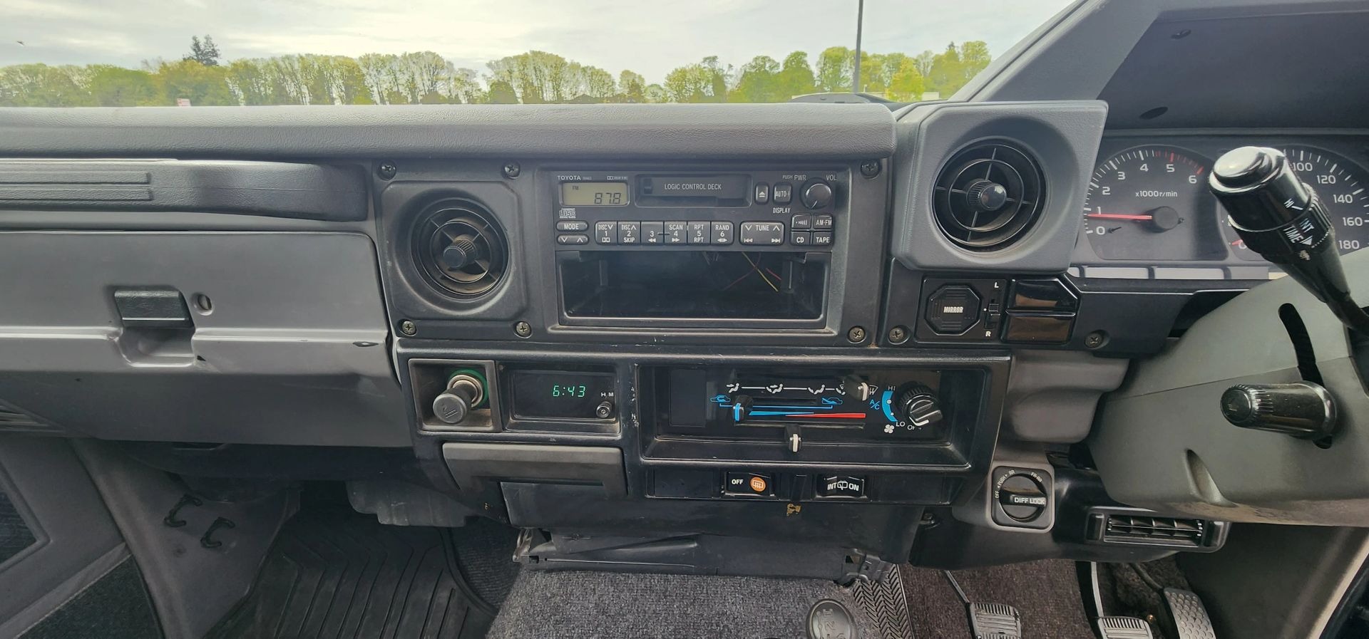 2000 Toyota Land Cruiser HZJ76