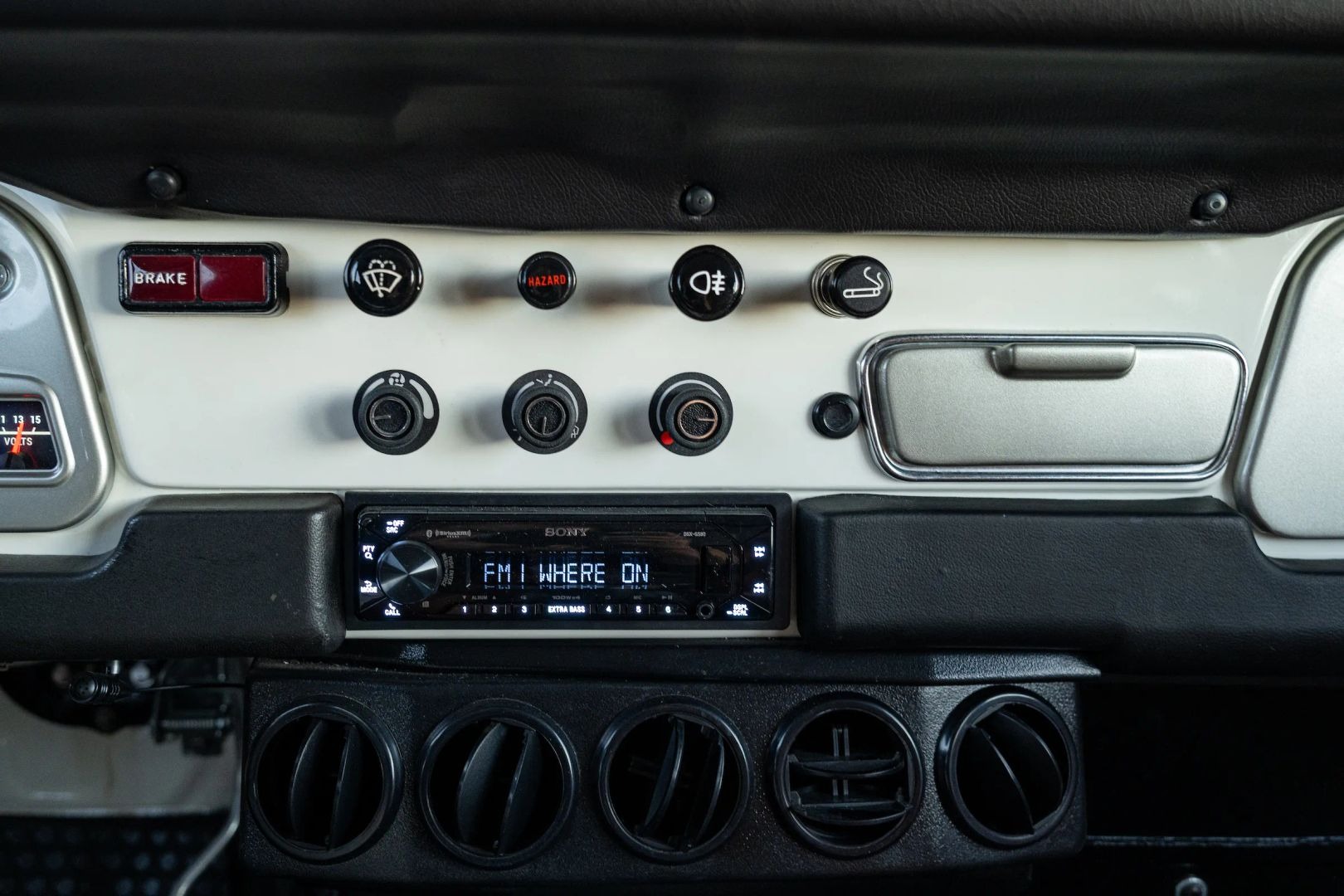Restored 1980 Toyota Land Cruiser FJ40