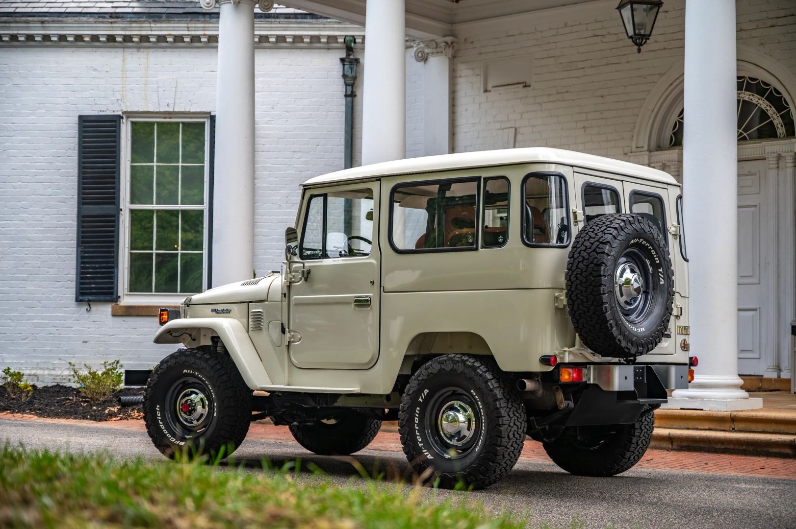 Restored 1980 Toyota Land Cruiser FJ40
