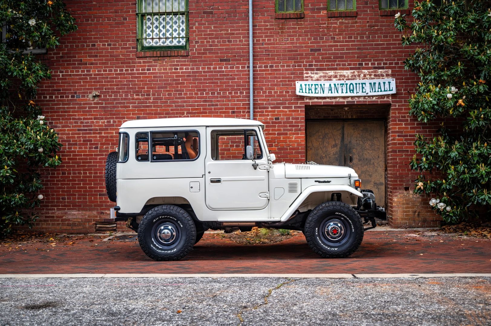 Restored 1980 Toyota Land Cruiser FJ40