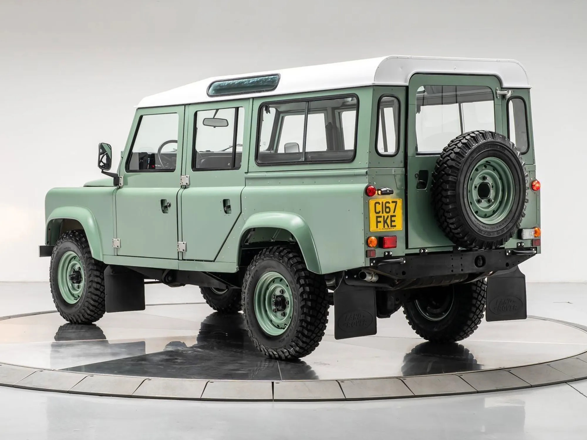 1986 Land Rover Defender 110 - 4