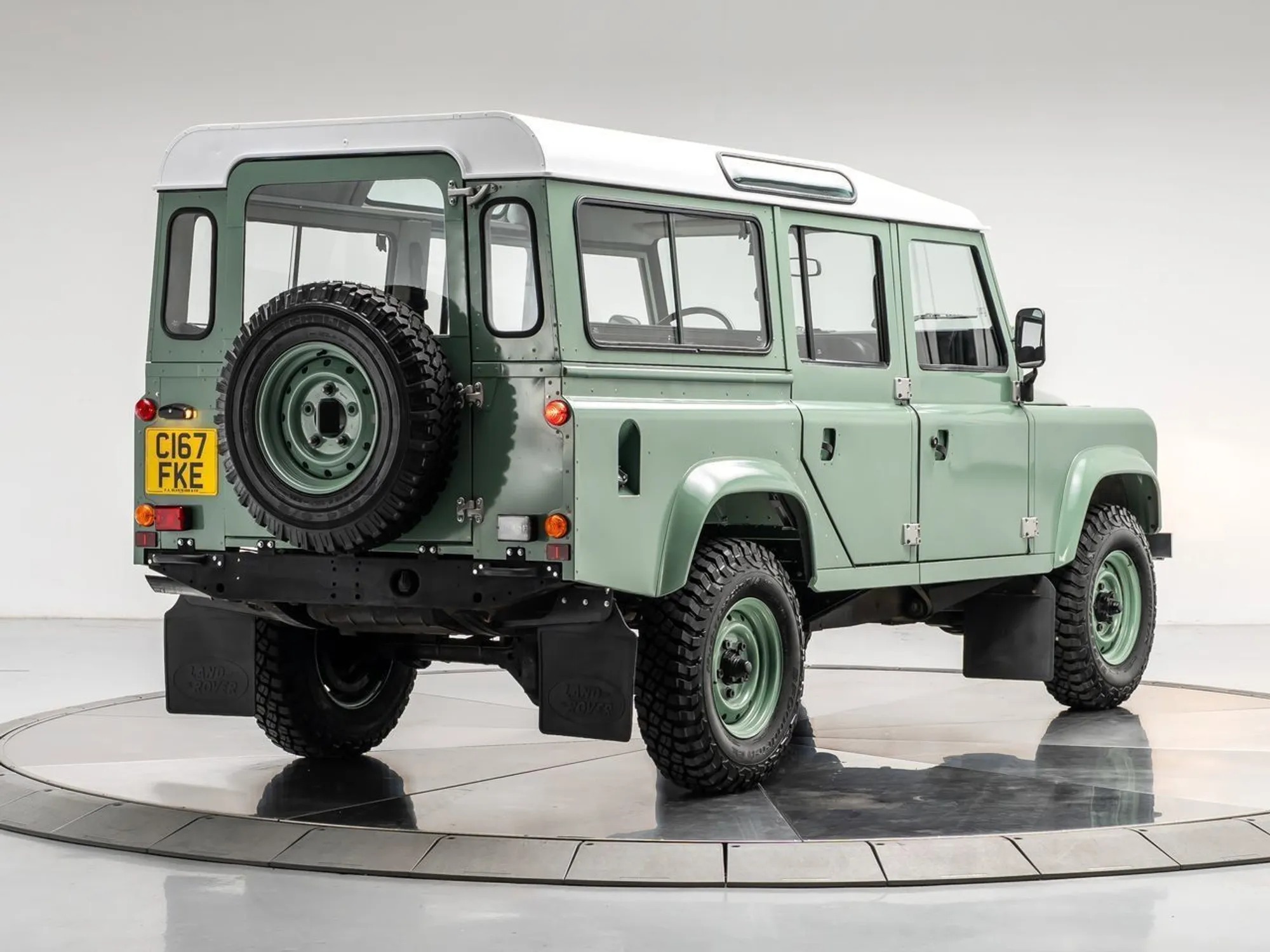 1986 Land Rover Defender 110 - 5