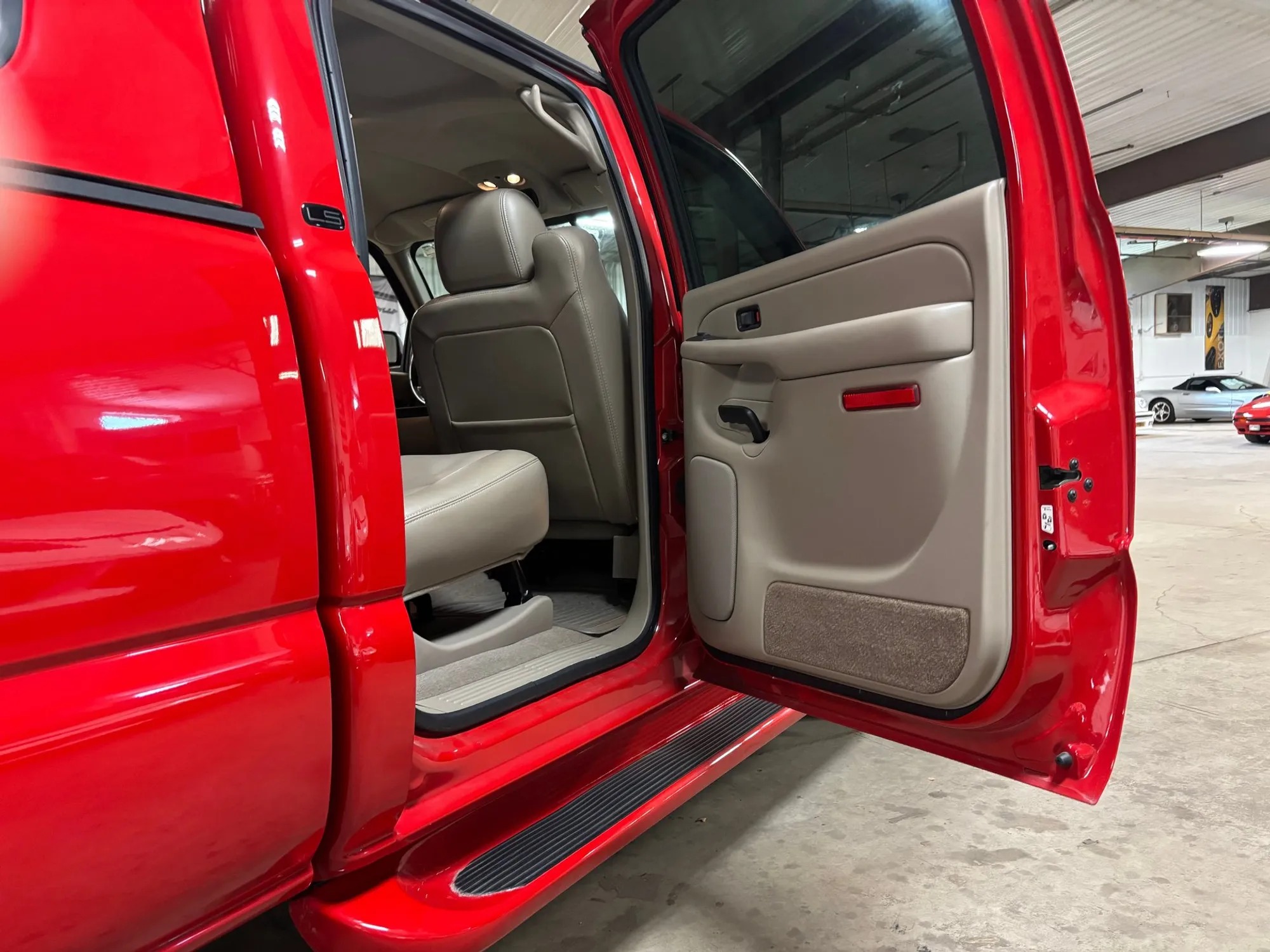 2004 Chevrolet 2500 Silverado LS