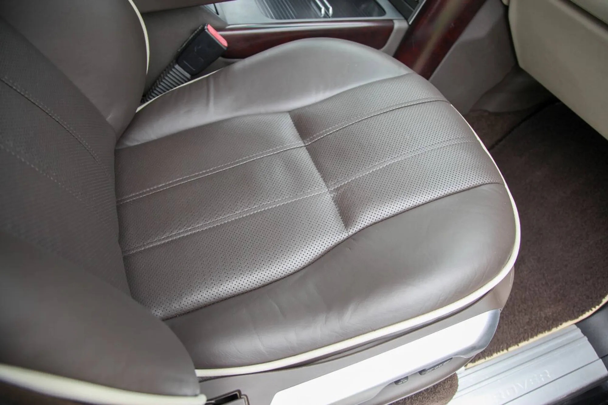 2010 Land Rover Range Rover HSE LUX