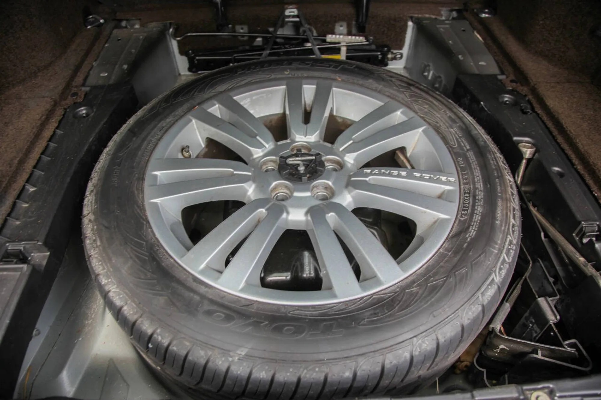 2010 Land Rover Range Rover HSE LUX