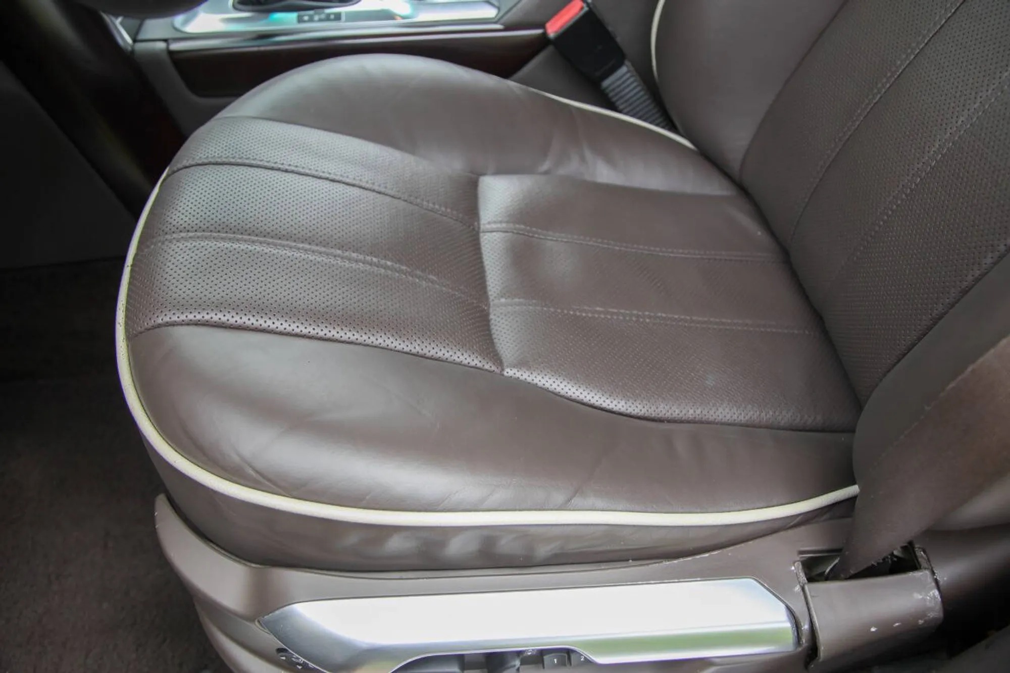 2010 Land Rover Range Rover HSE LUX