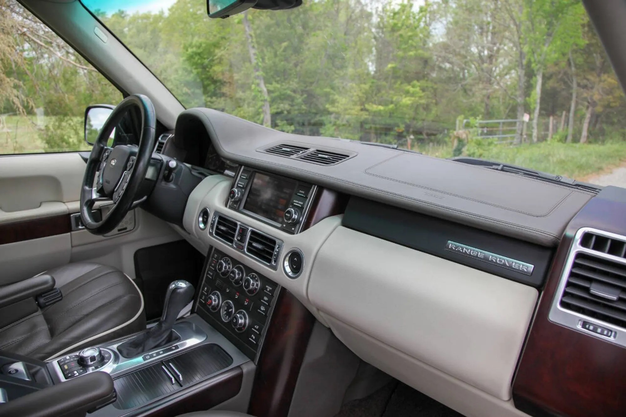2010 Land Rover Range Rover HSE LUX