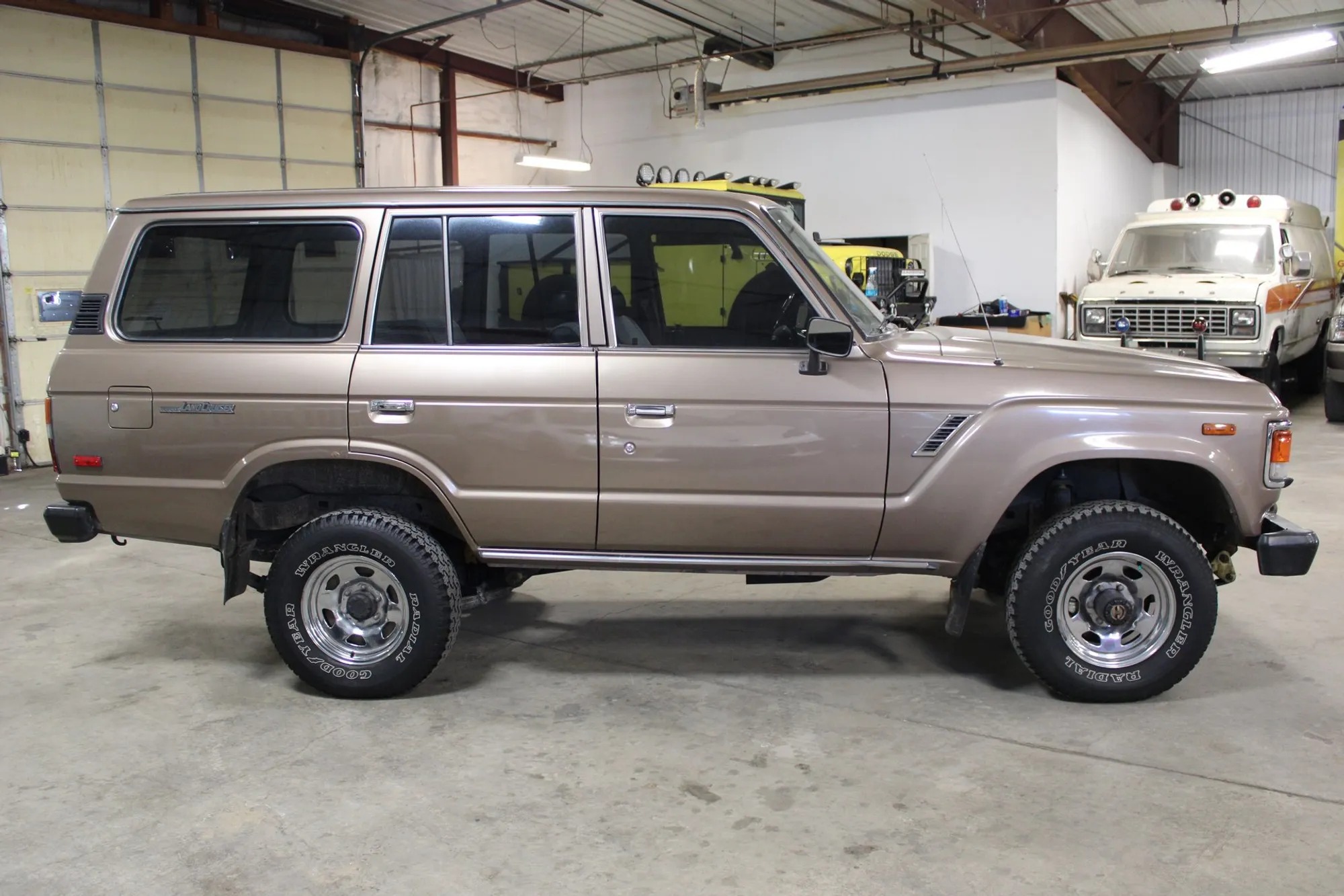 1987 Toyota Land Cruiser FJ60 - 5