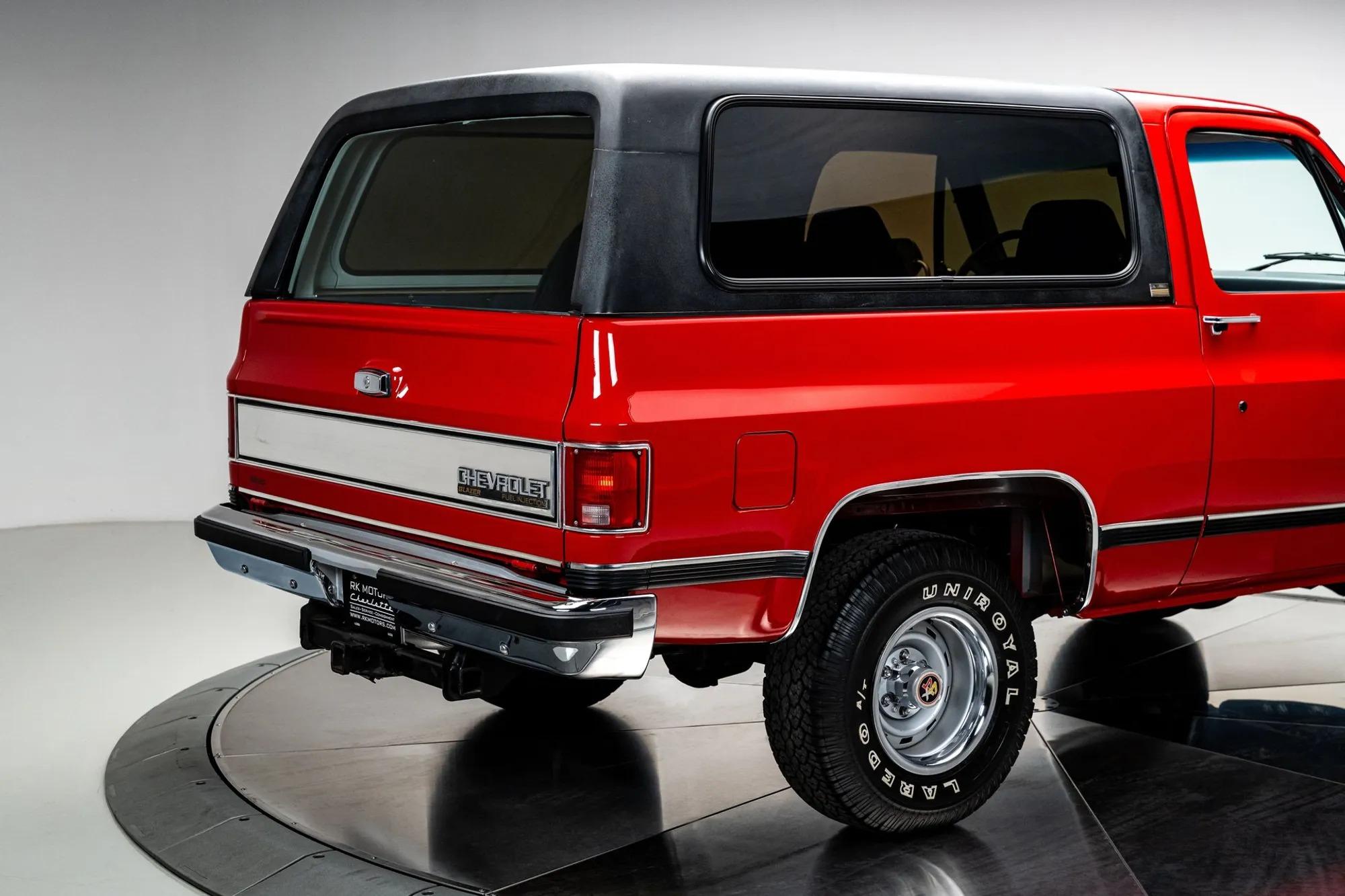 1989 Chevrolet K5 Blazer - 4