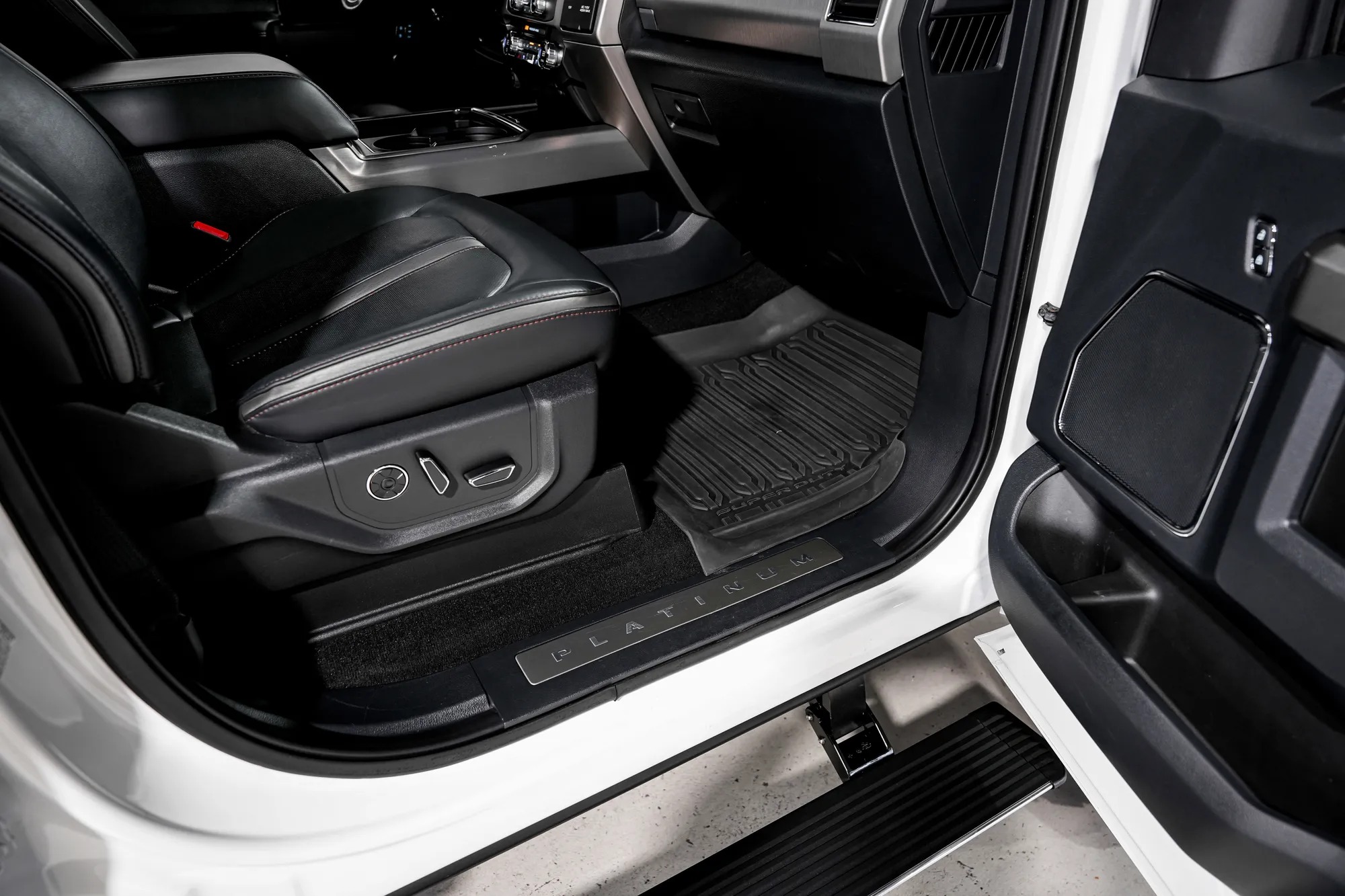 2022 Ford Super Duty F-350 Platinum