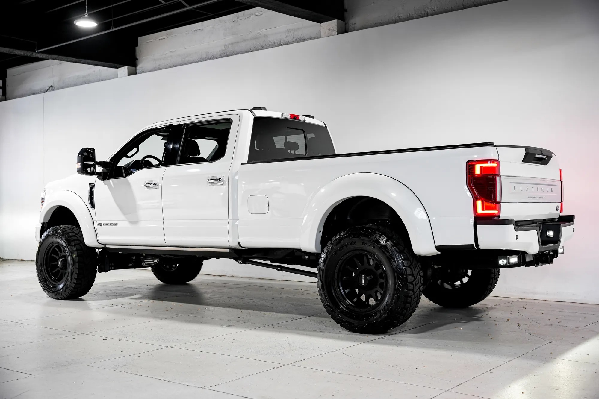 2022 Ford Super Duty F-350 Platinum - 5