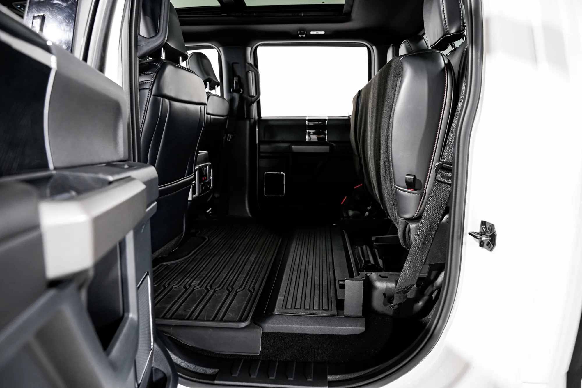 2022 Ford Super Duty F-350 Platinum